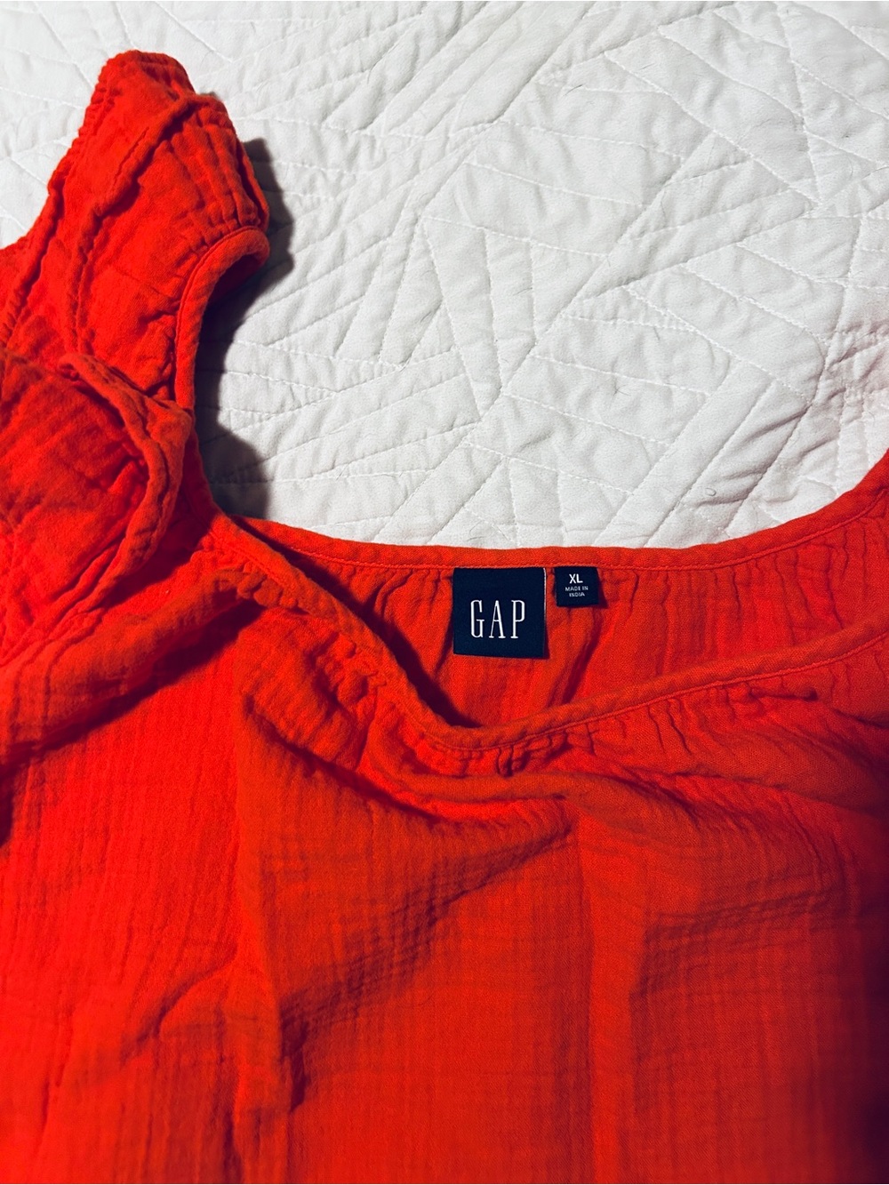 GAP Crinkle Gauze Ruffle Tank Top - Picture 2 of 4